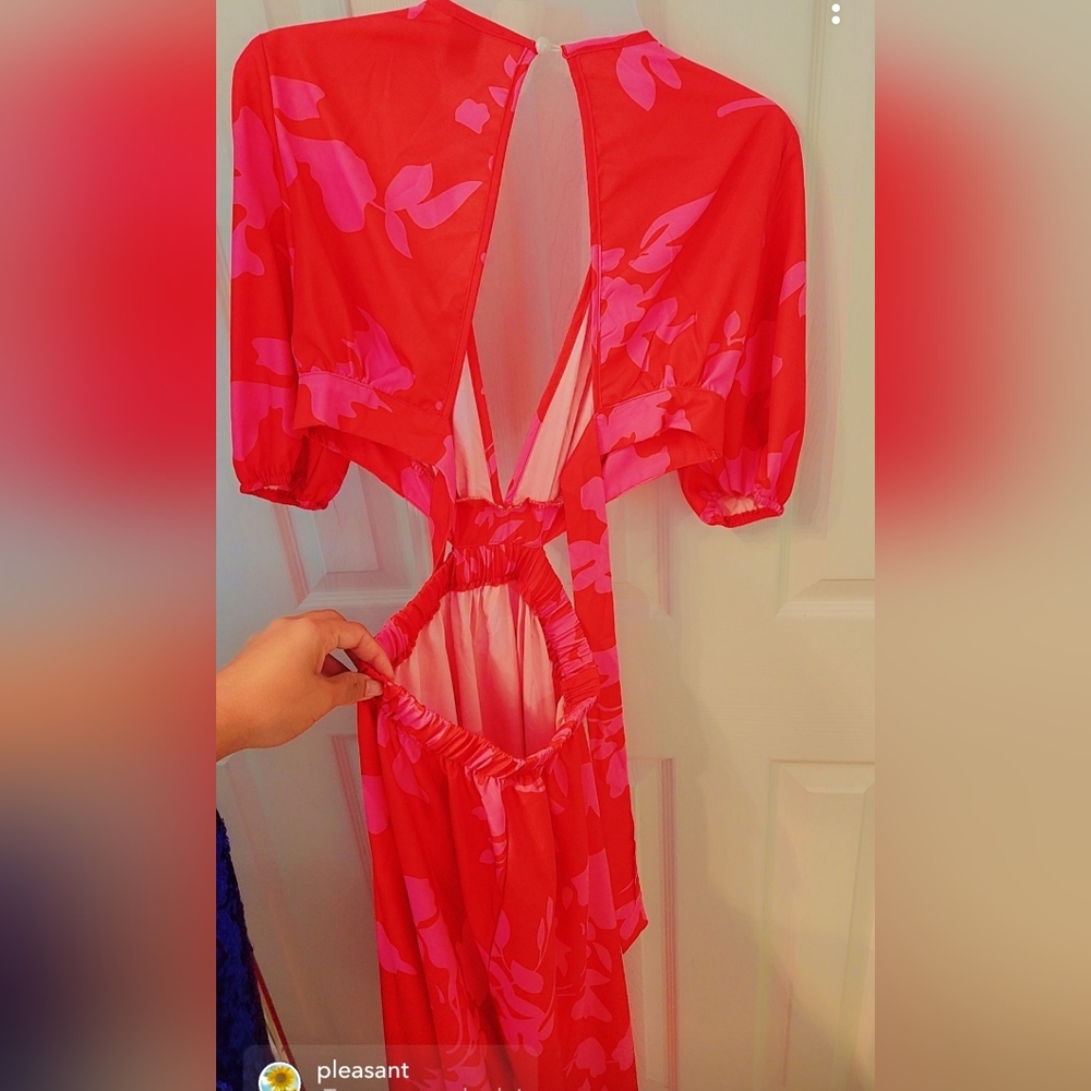 Dress - Picture 2 of 2